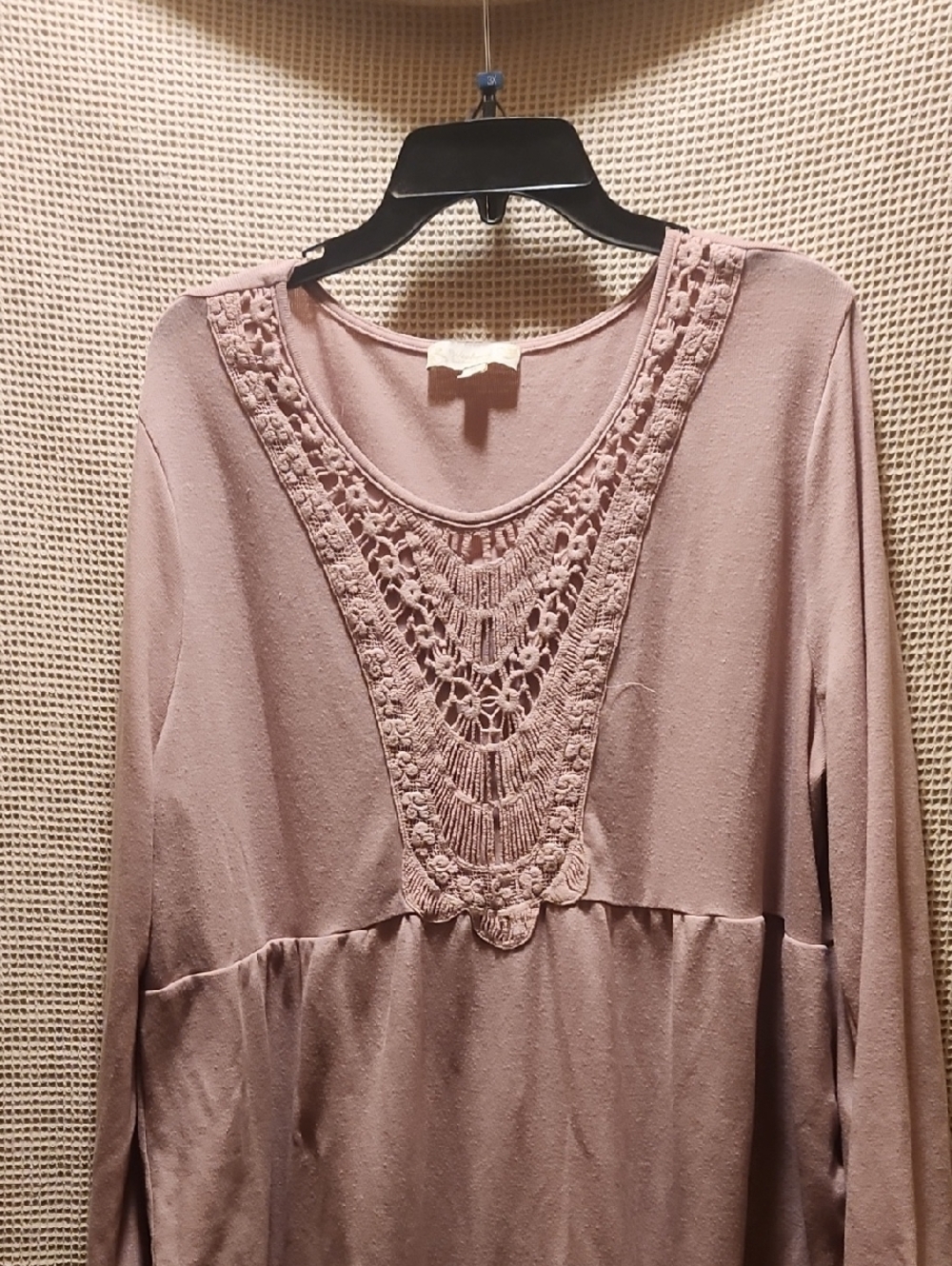 Crochet-Detail Long Sleeve Tunic in Dusty Rose